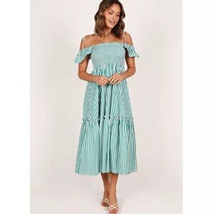 🦚NWT Petal & Pup Green Striped Tiered Midi Dress